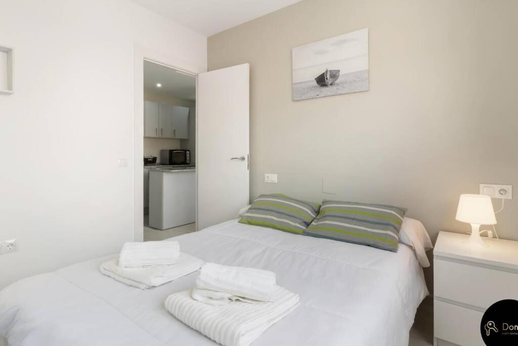 Nice Apartment View With Balcony In Fuengirola Exteriör bild
