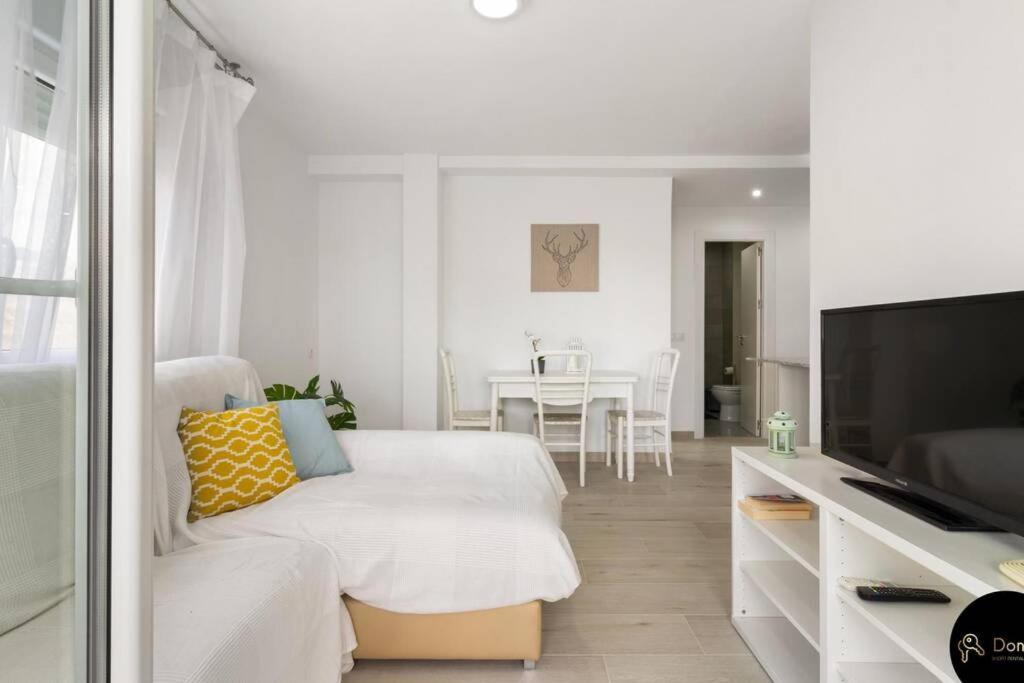 Nice Apartment View With Balcony In Fuengirola Exteriör bild